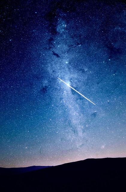 Vía Láctea en el cielo nocturno